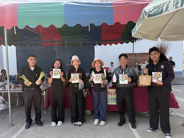 พช.แม่จัน ร่วมโครงการ “ไทยช่วยไทย ลดค่าครองชีพ” ส่งเสริมการเข้าถึงสินค้าอุปโภคบริโภคราคาประหยัด
