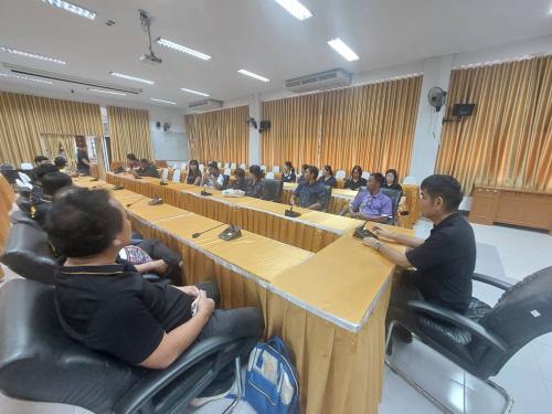 พช.แม่จัน จัดประชุมคัดเลือกผู้นำอาสาพัฒนาชุมชน (ผู้นำ อช.) และคณะกรรมการชมรม อช. ระดับตำบล ตำบลป่าตึง